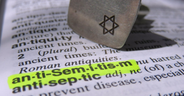 AntiSemitism_Rally_Article